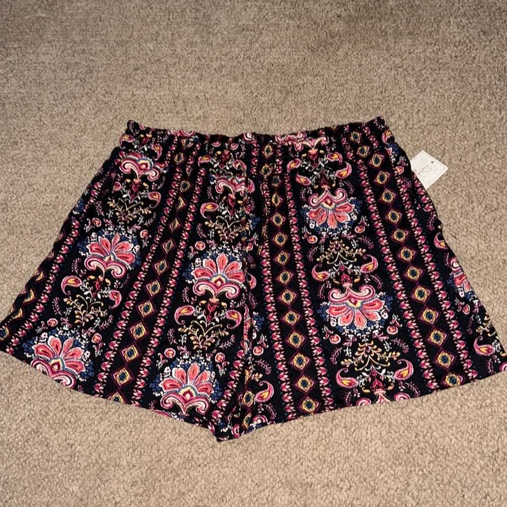 NWT patterned shorts